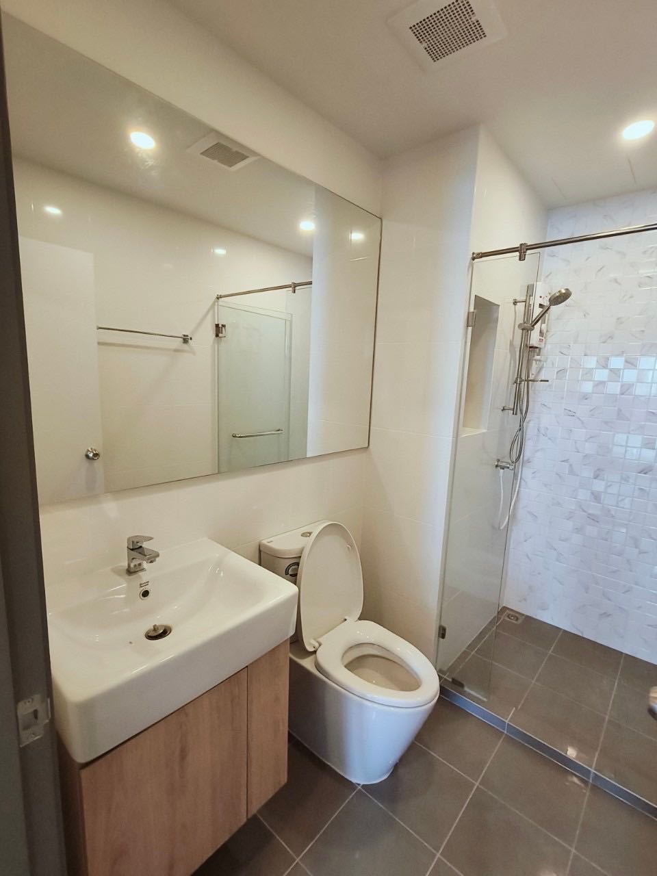 Chewathai Pinklao（宣素那她大学）