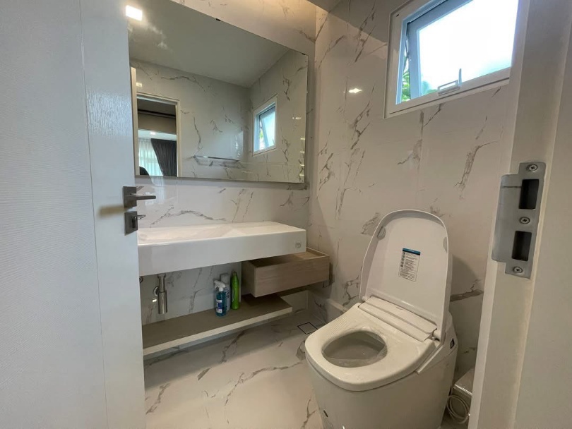 Baan Manthana Bangna-Wongwaen