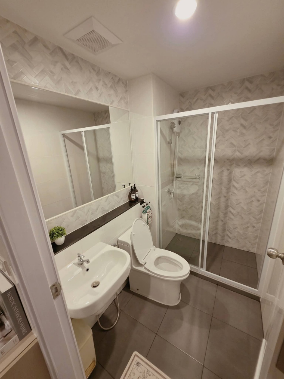 Regent Home Wutthakat