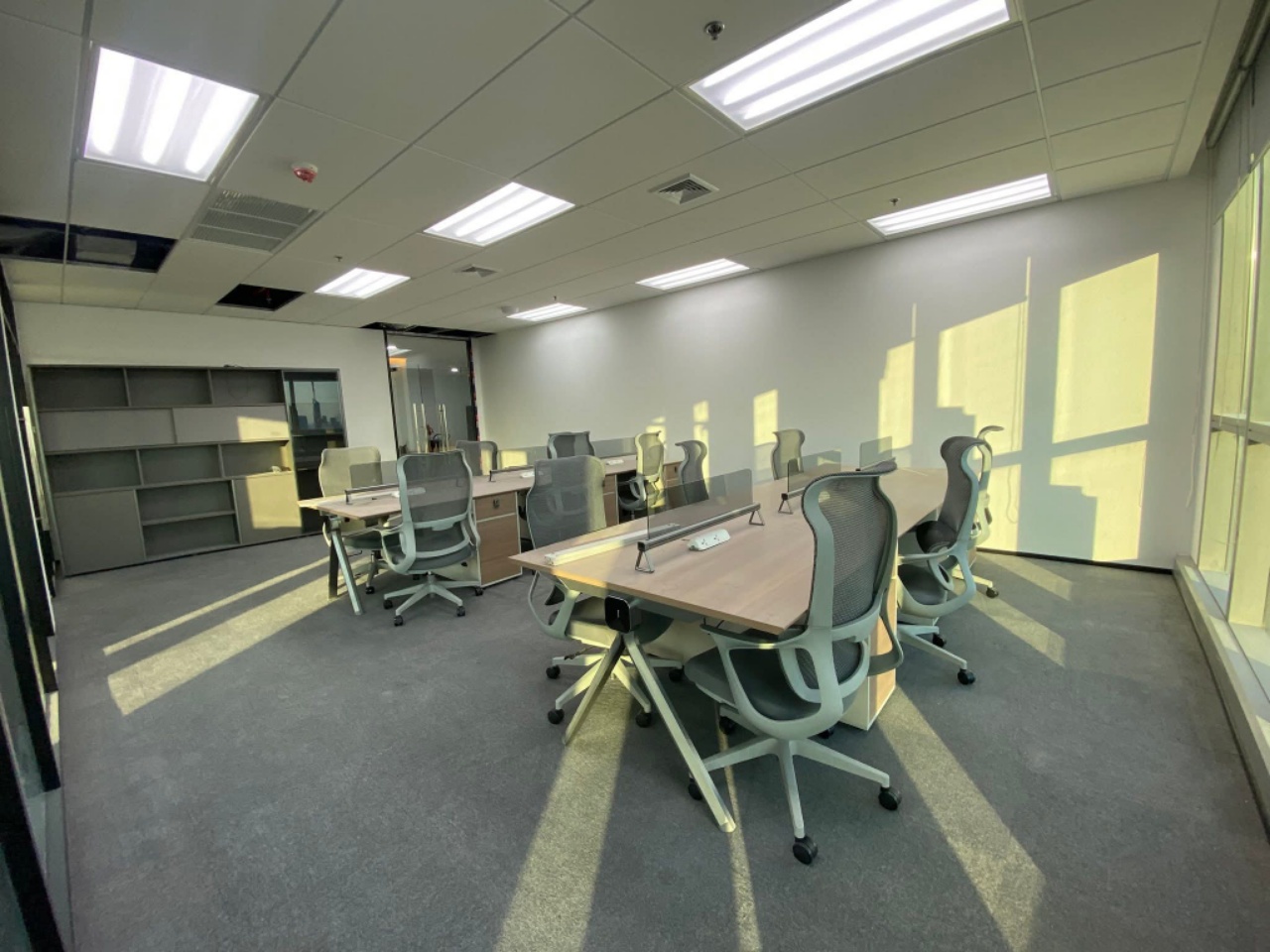 Wokii (V-One Tower) —  Office