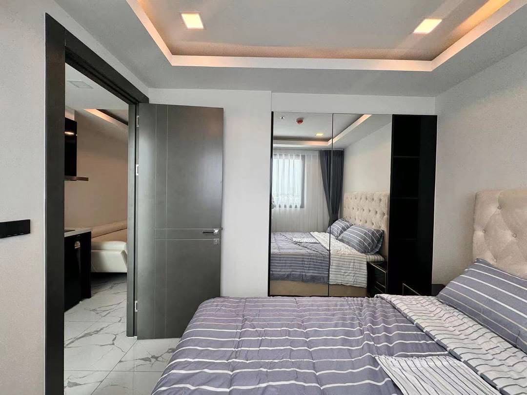 Arcadia Millennium Tower