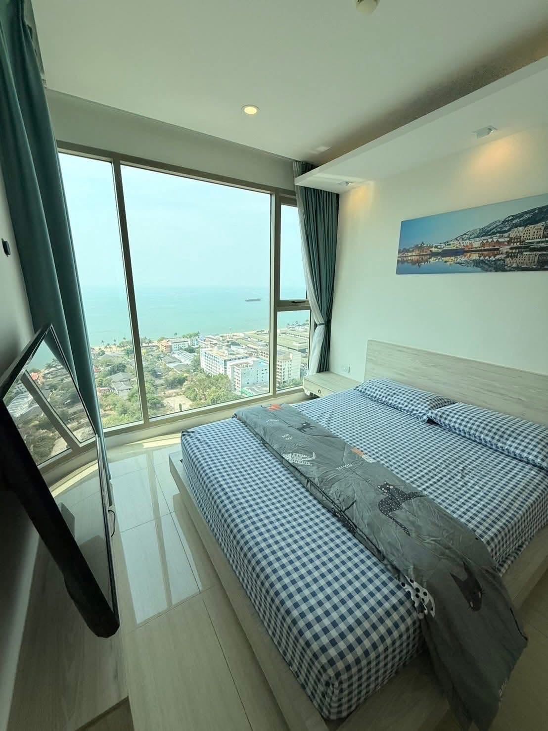 里维埃拉乔木提恩公寓