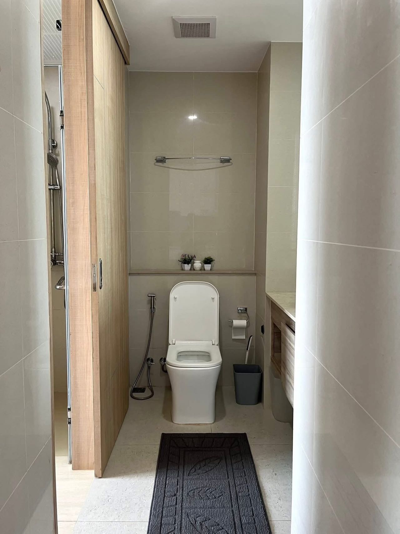 里维埃拉乔木提恩公寓