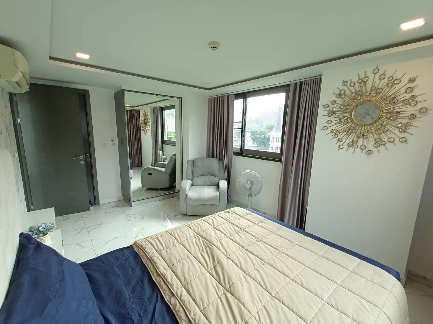 Arcadia Center Suites Condo