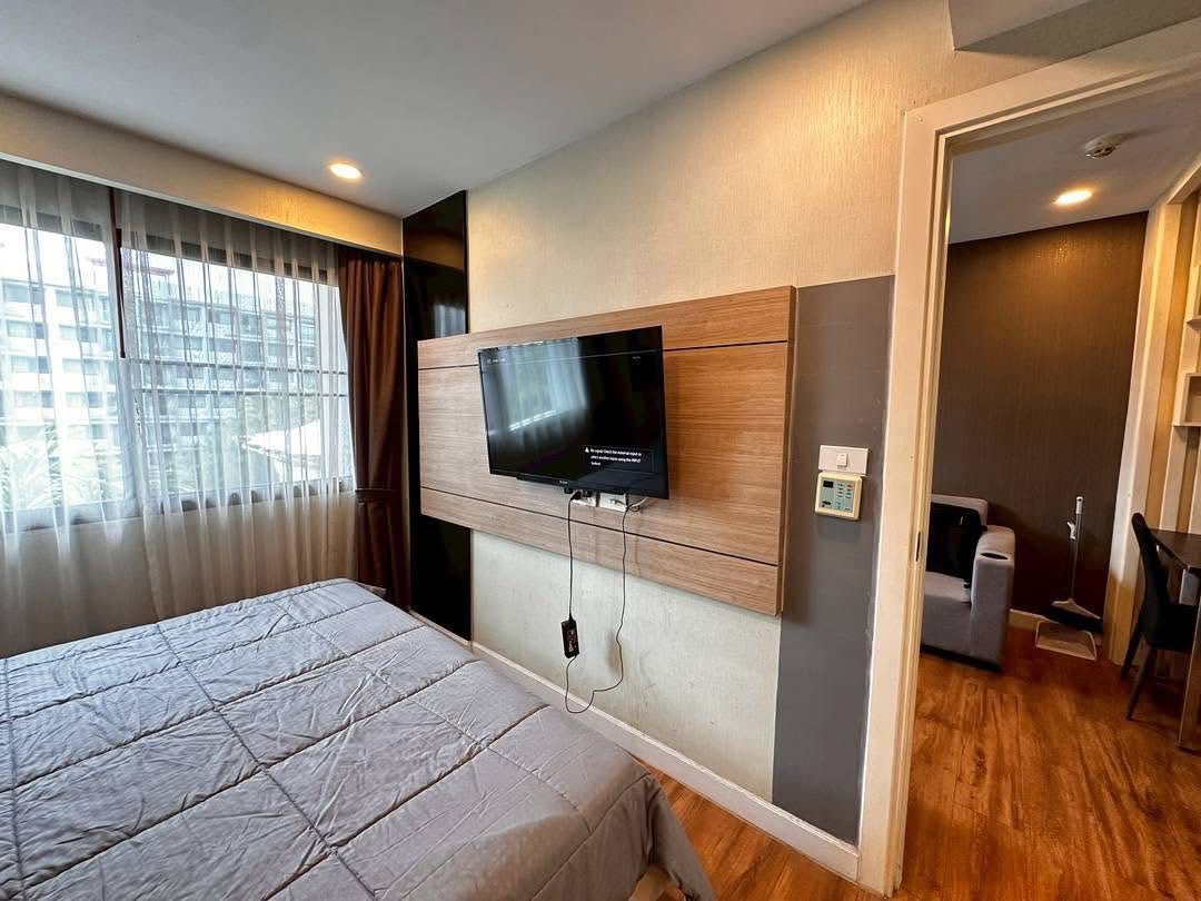 Dusit Grand Park 1