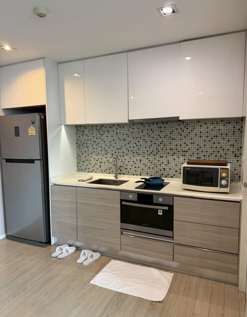 The Room Sukhumvit 21