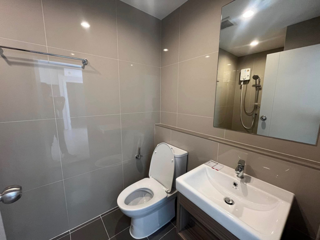 The Tree Hua Mak Interchange