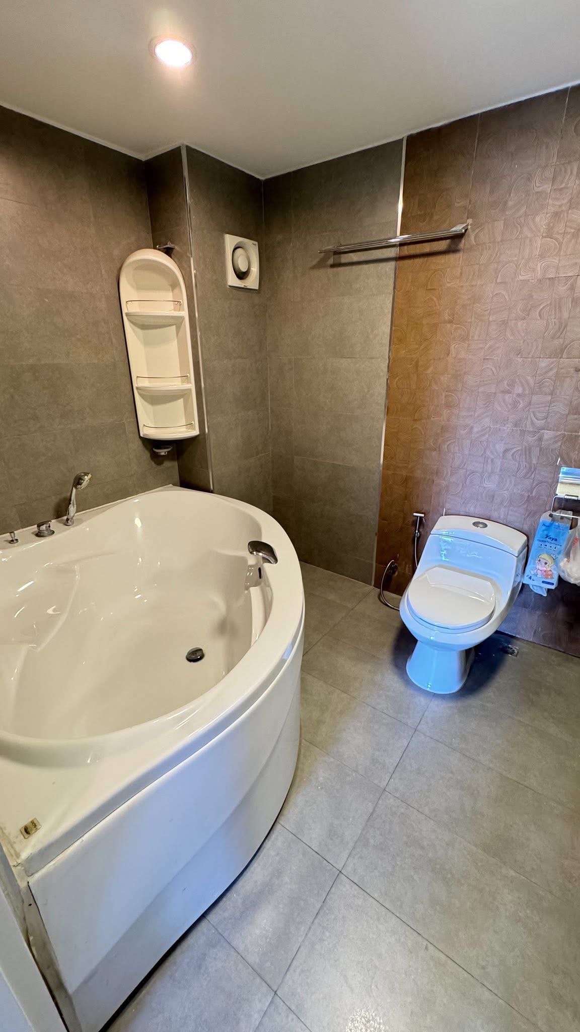 Srivara Mansion Ratchada