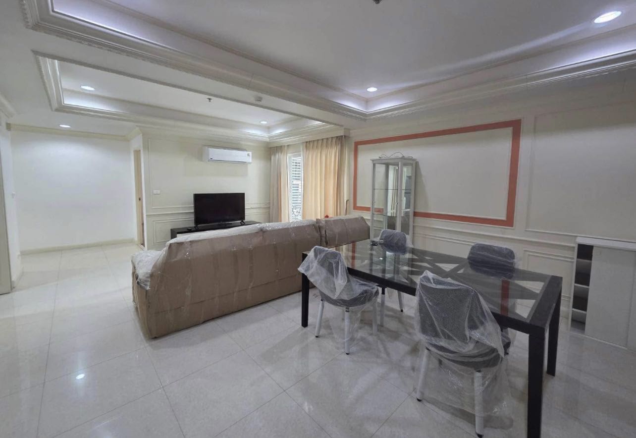 La Vie En Rose (Thonglor铜锣公寓）