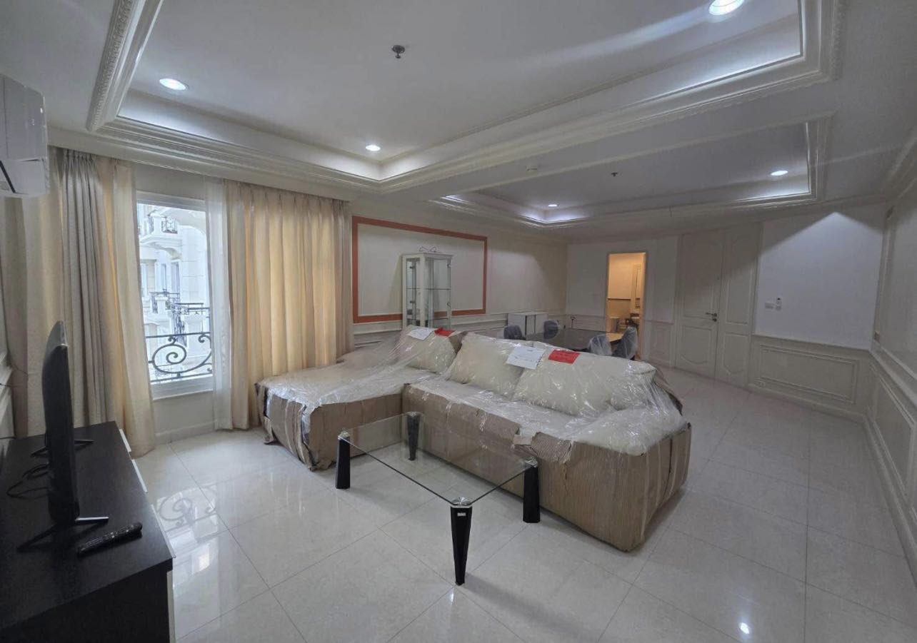 La Vie En Rose (Thonglor铜锣公寓）