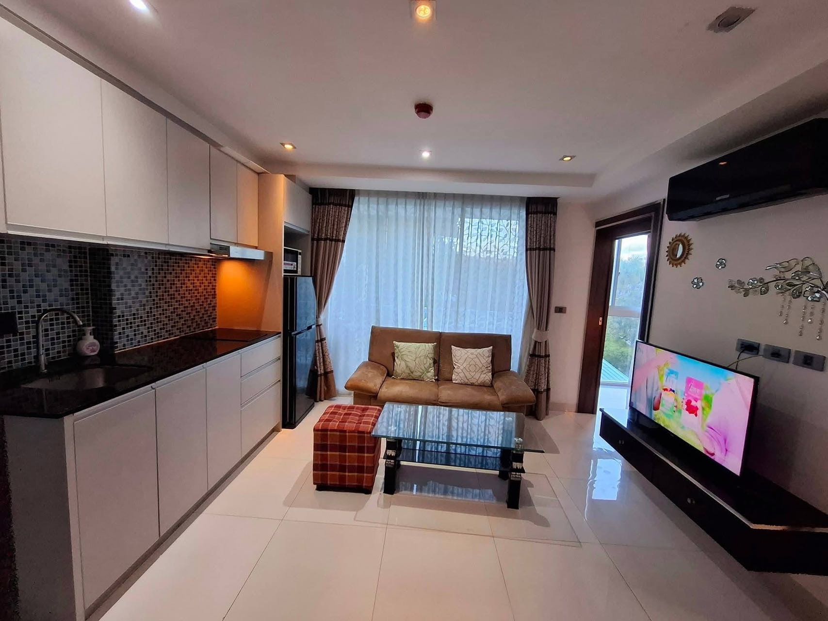 宁静公寓 (Serenity Condominium)