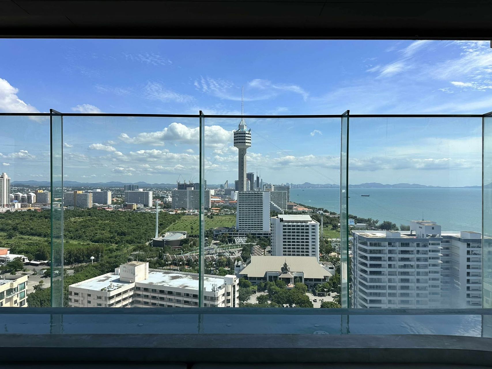 The Panora 豪华公寓