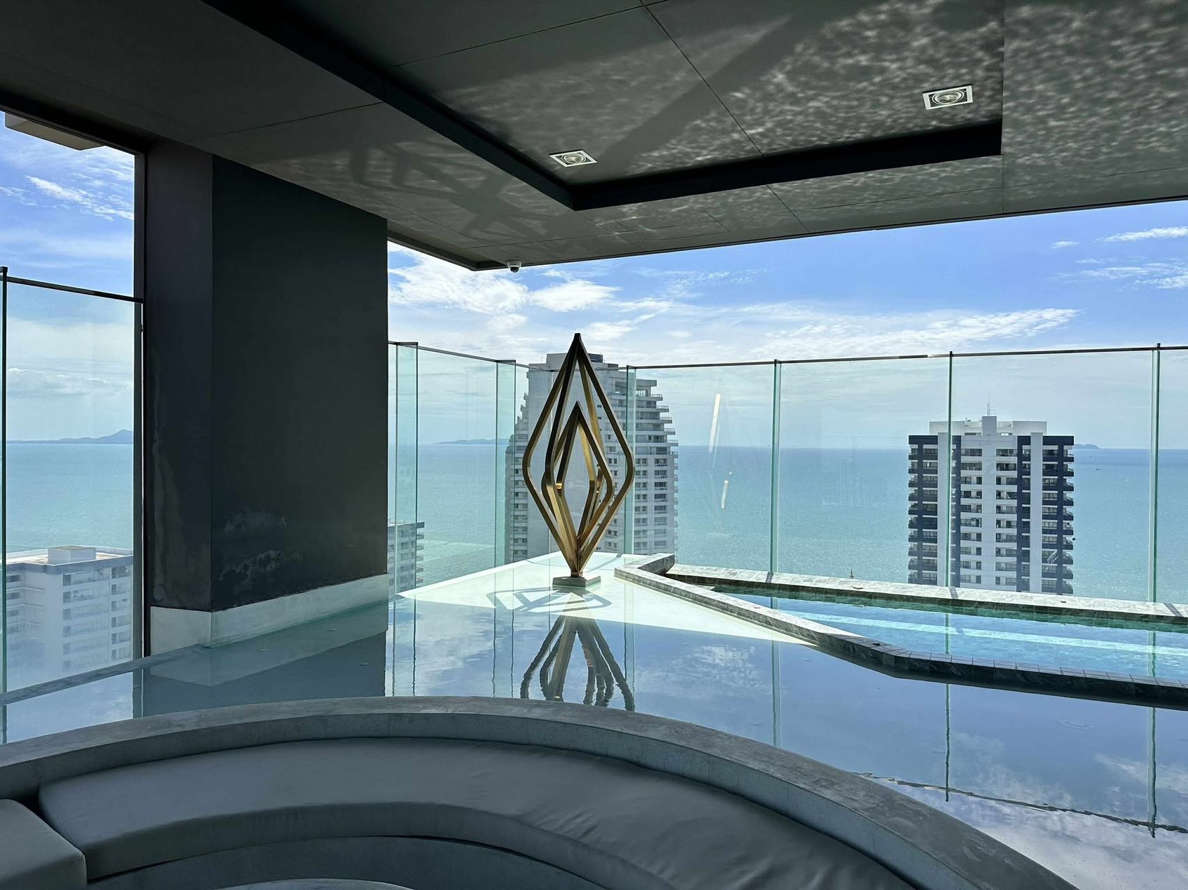 The Panora 豪华公寓