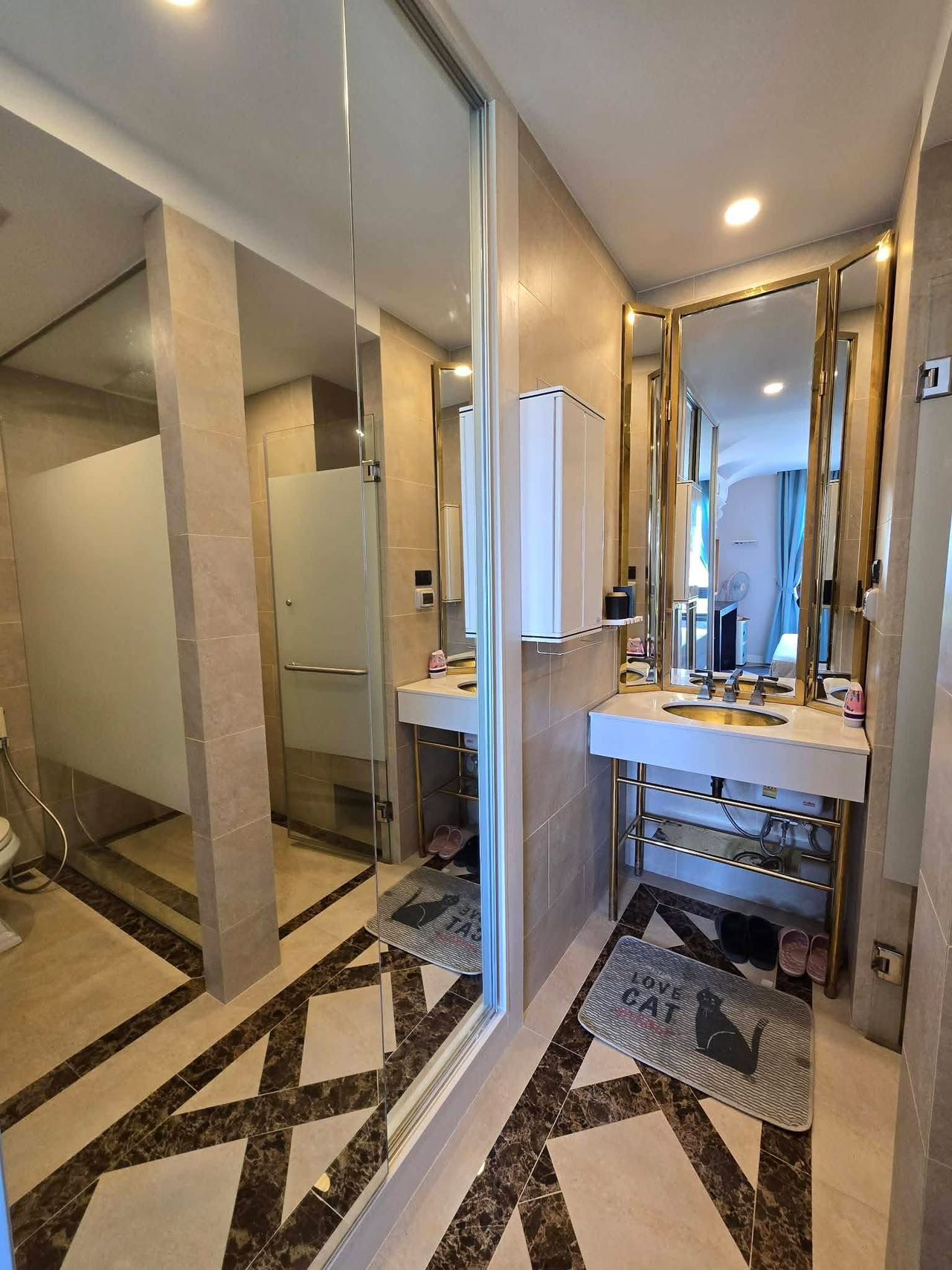 Espana Resort Condo