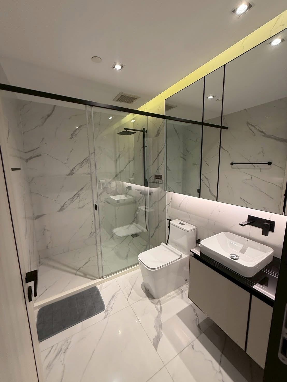 The Room Phayathai