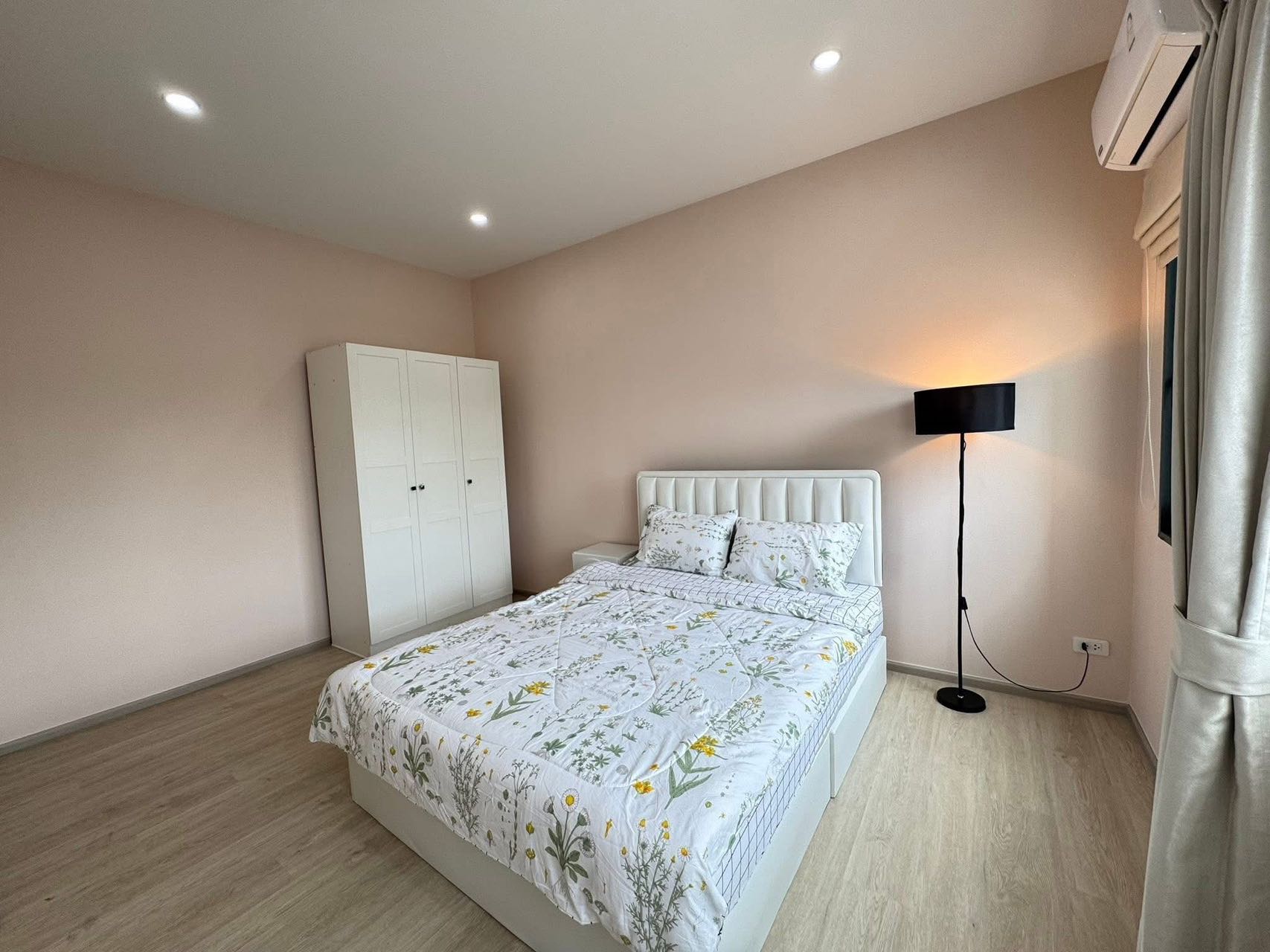 Plex Bangna-Wongwaen(别墅出租）