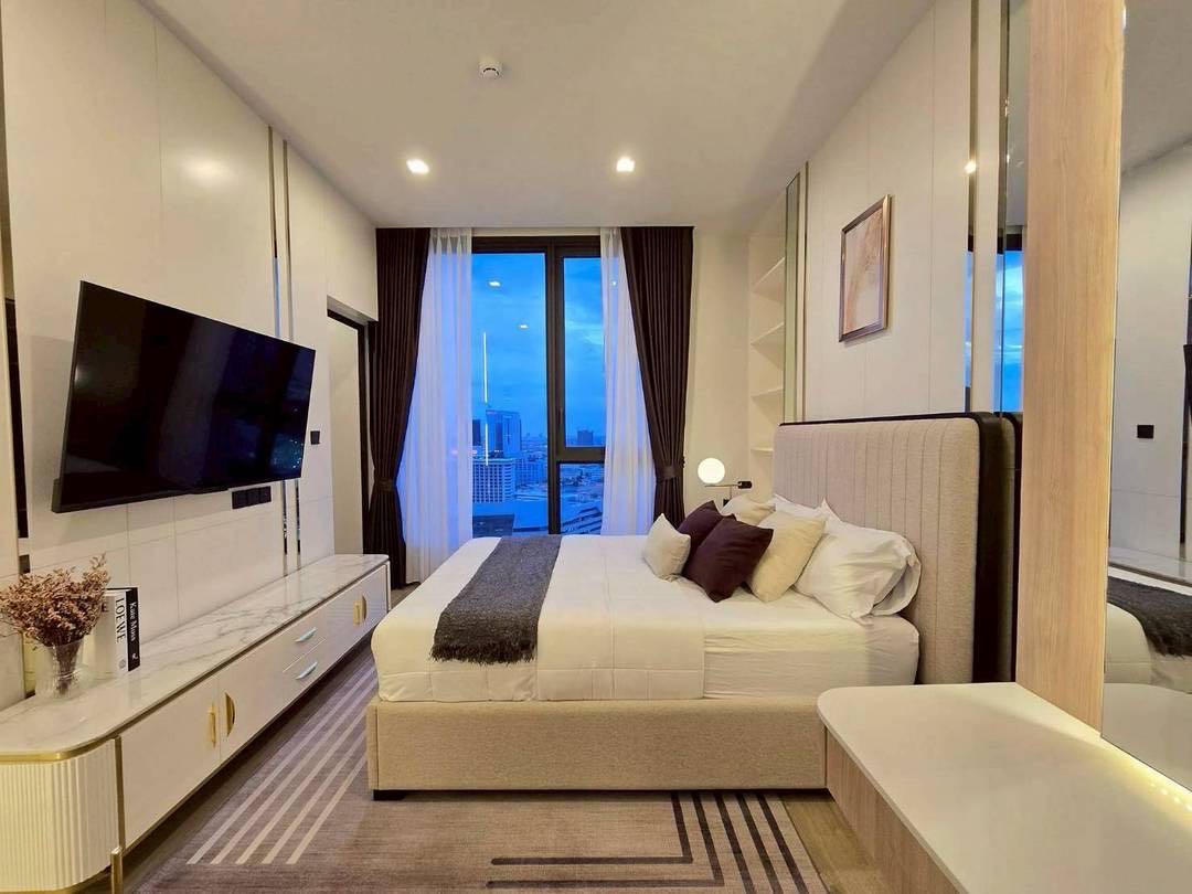 The Crest Park Residences