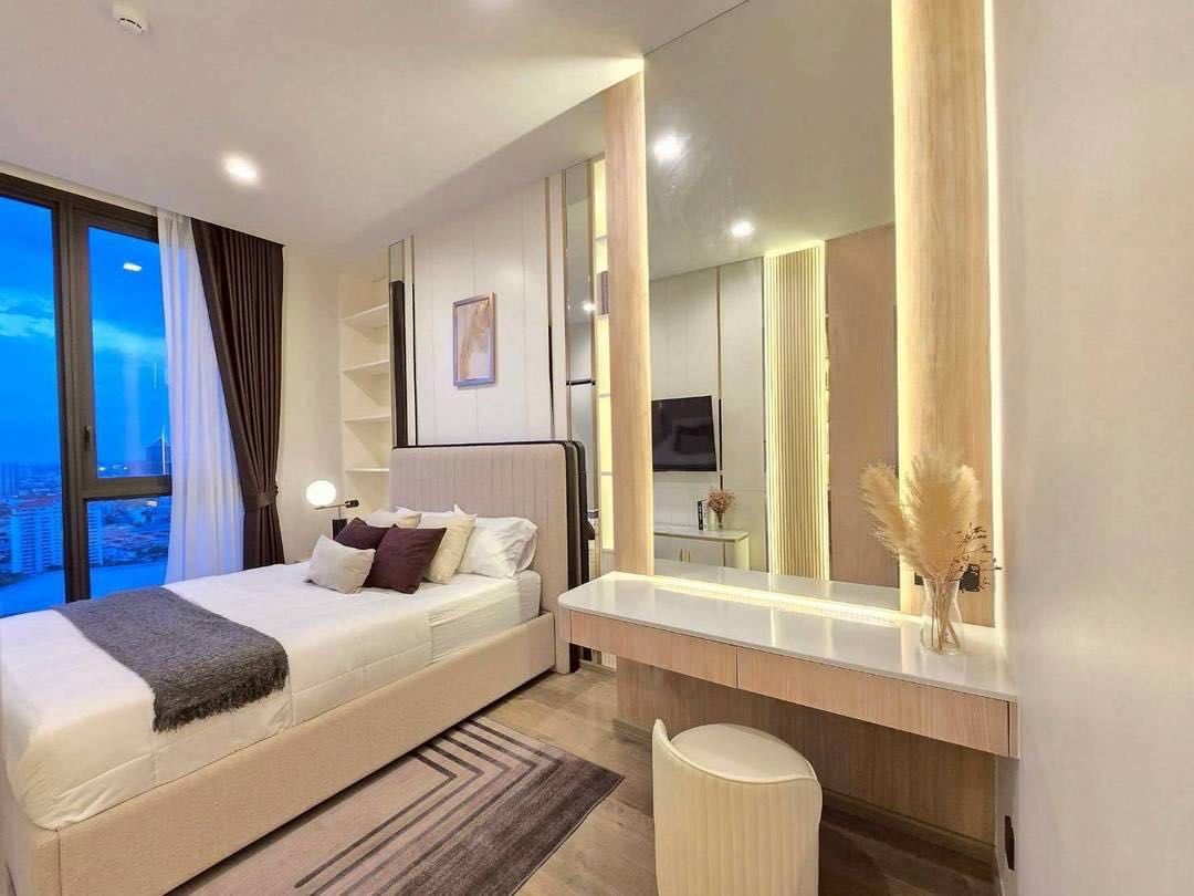 The Crest Park Residences