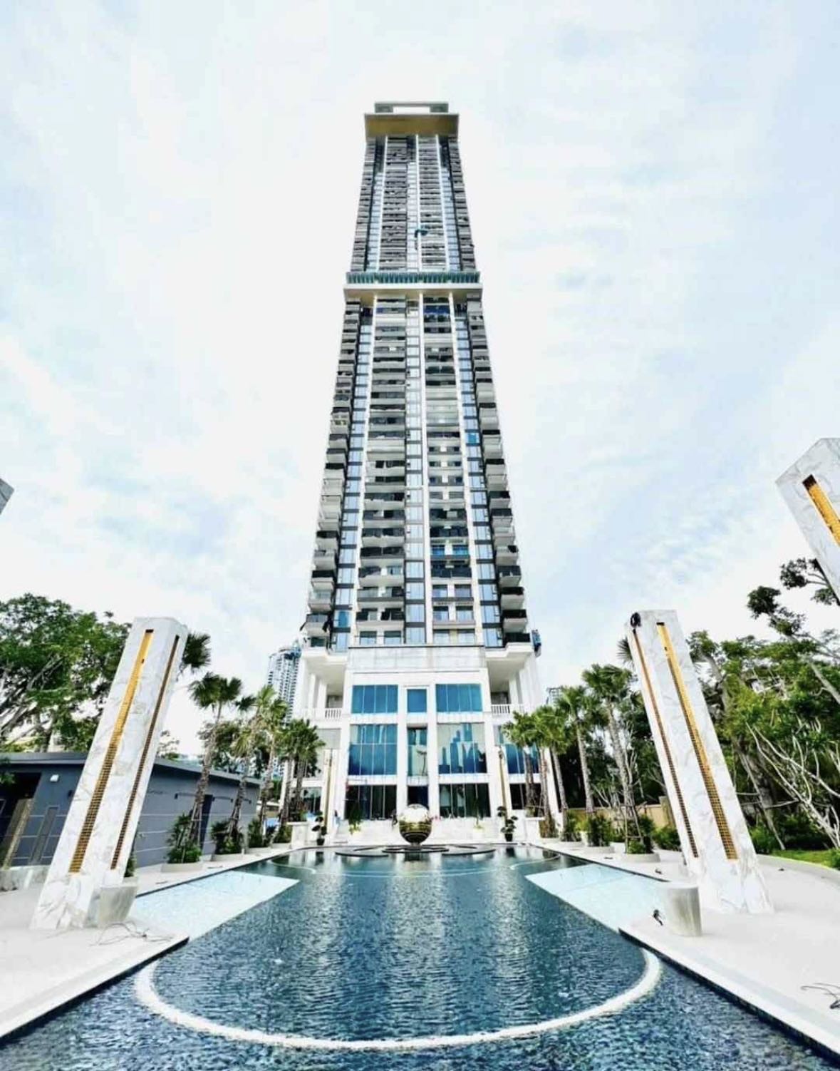 乔木提恩科帕卡巴纳海滩