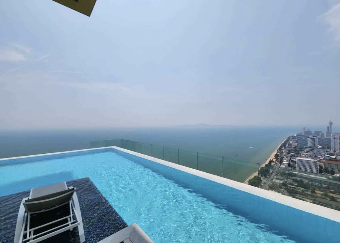 乔木提恩科帕卡巴纳海滩