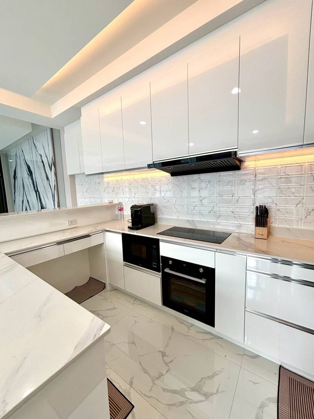 玛普拉占湖附近泳池别墅出租