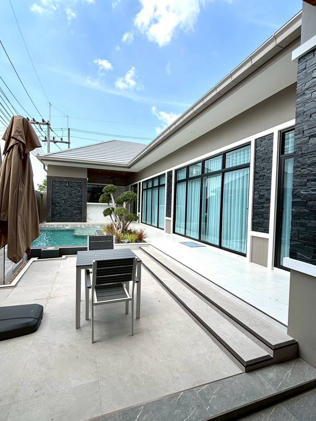 玛普拉占湖附近泳池别墅出租