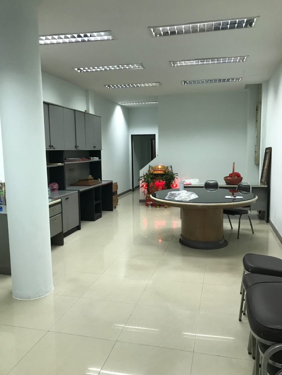 Office MRT Sutthisan