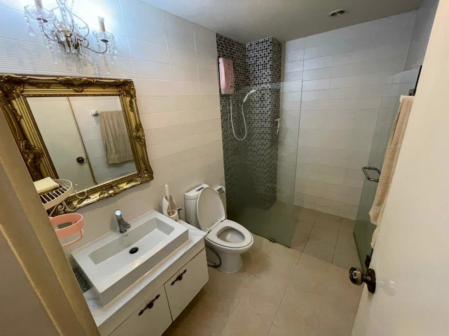 The Iris Rama 9-Srinakarin