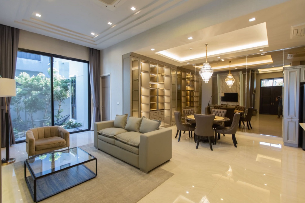 Artale Ekkamai-Ramintra 别墅