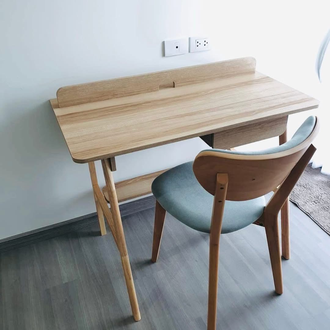 The President Charan Yaek Fai Chai Station