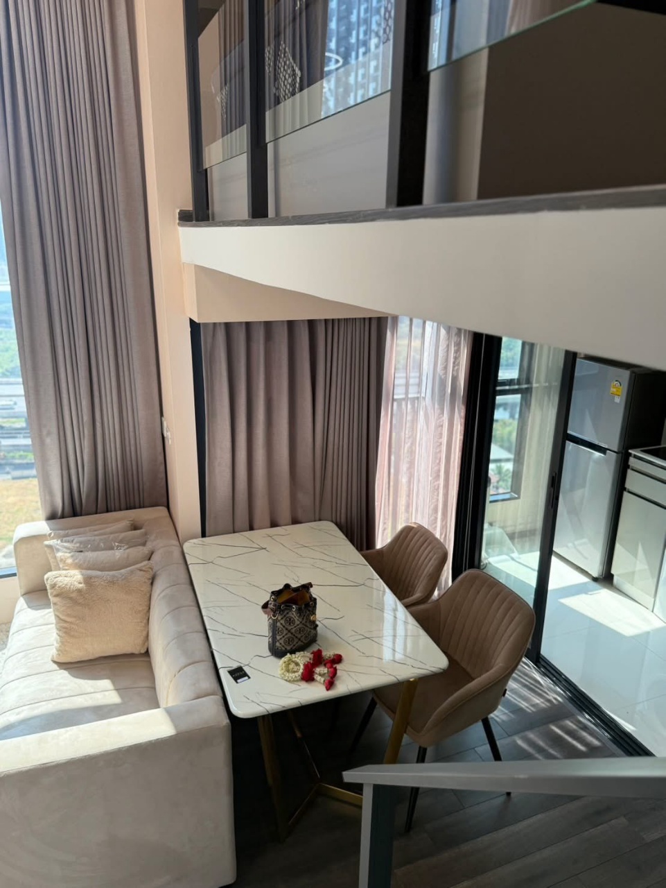 knightsbridge Space Rama 9 复试