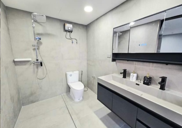 Waterford Diamond Sukhumvit30/1