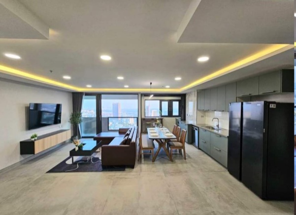 Waterford Diamond Sukhumvit30/1