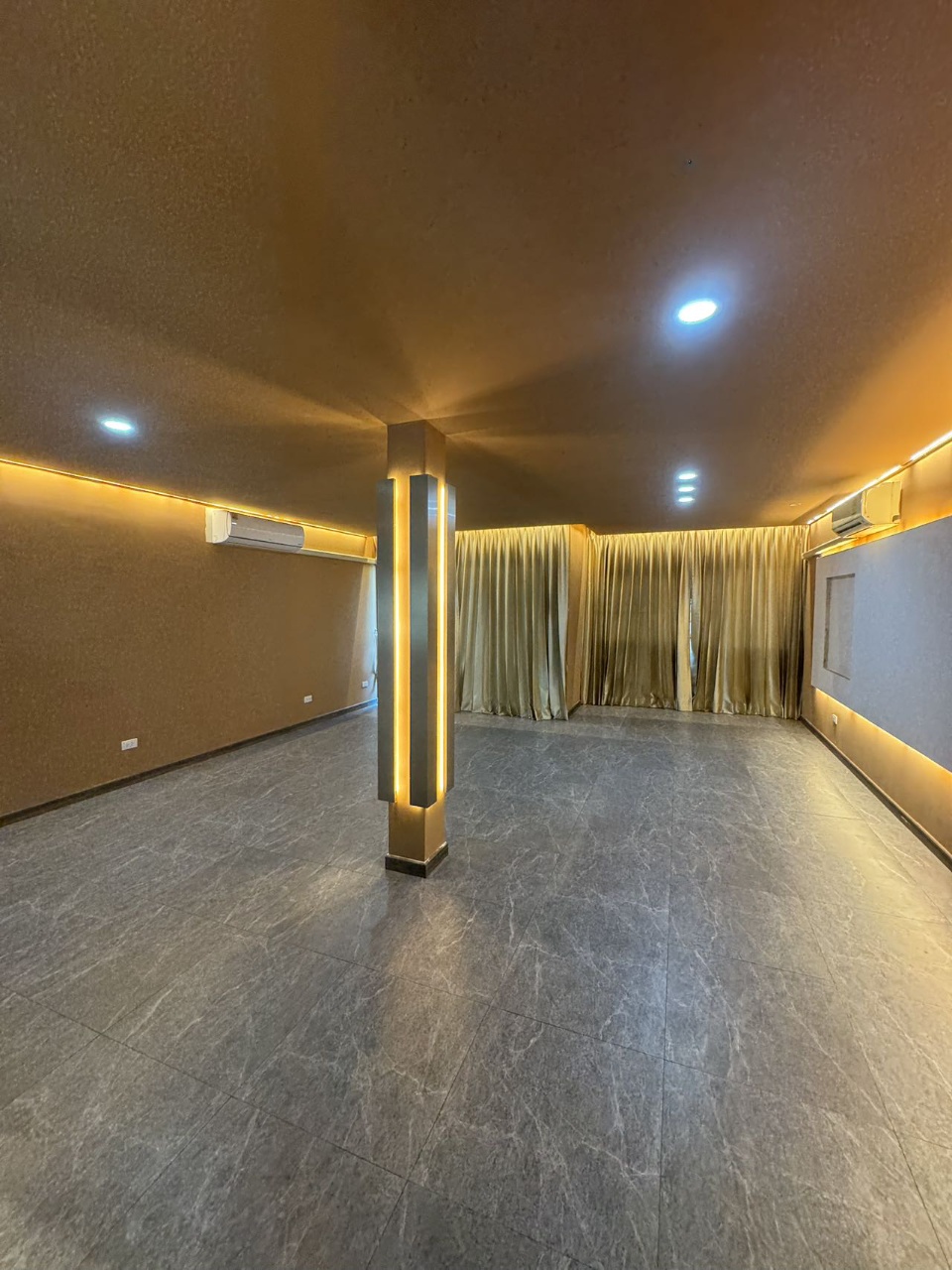 Home Office Rama9联排商住