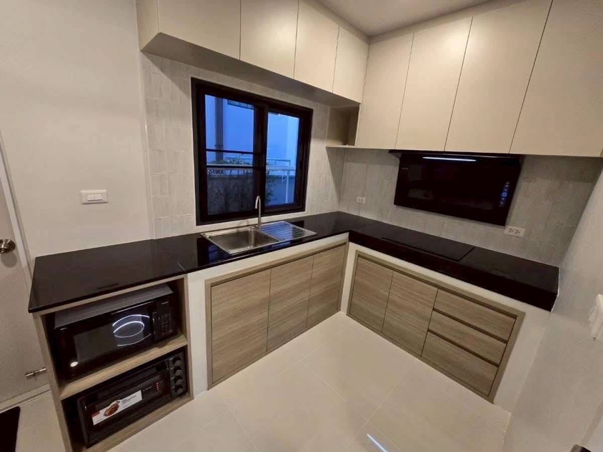 Centro Bangna 四卧190平米