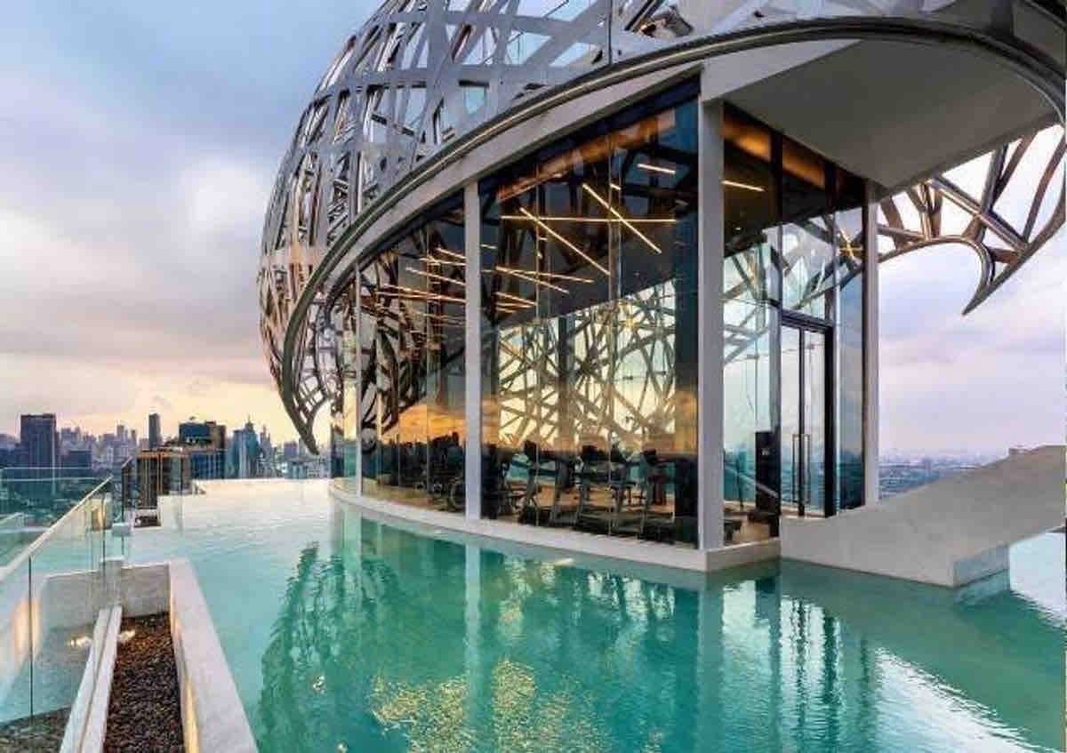 The Tree Pattanakarn Ekkamai