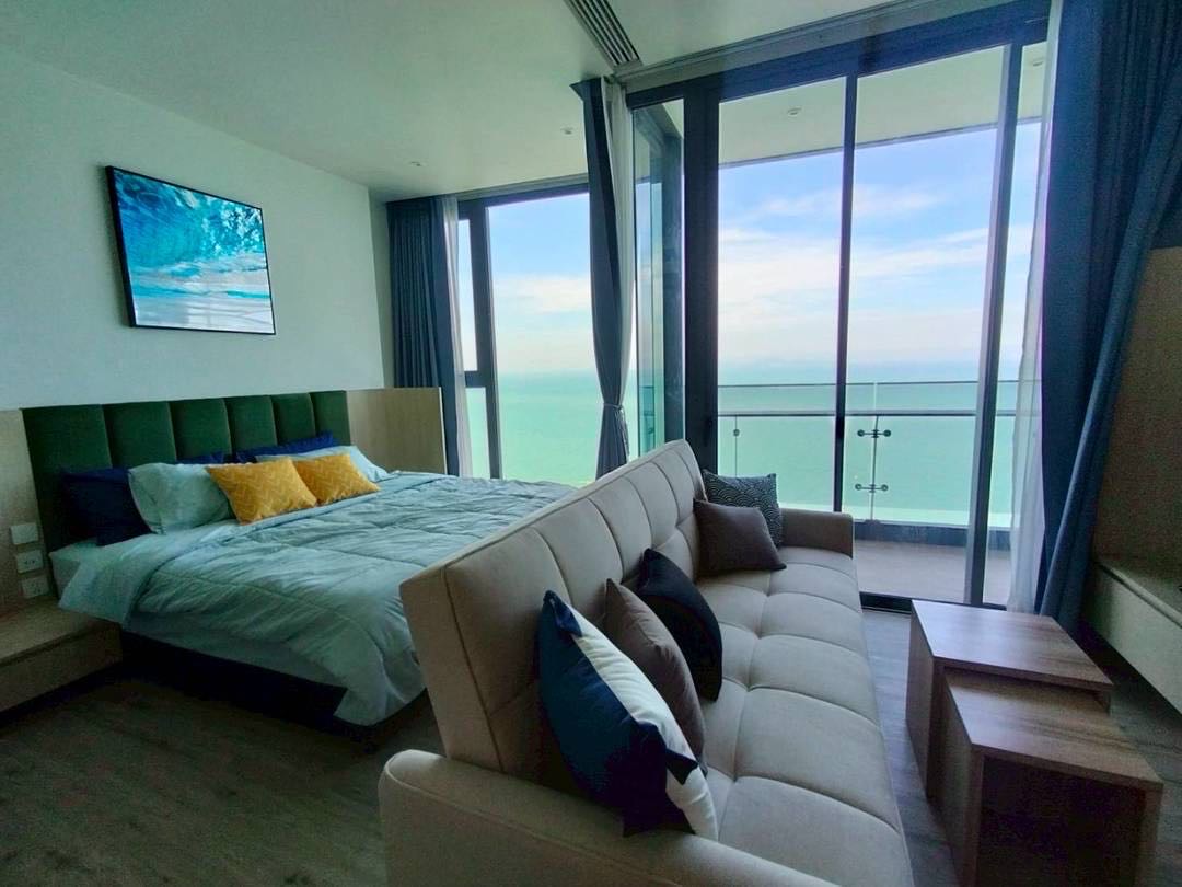 Arom Wongamat Pattaya