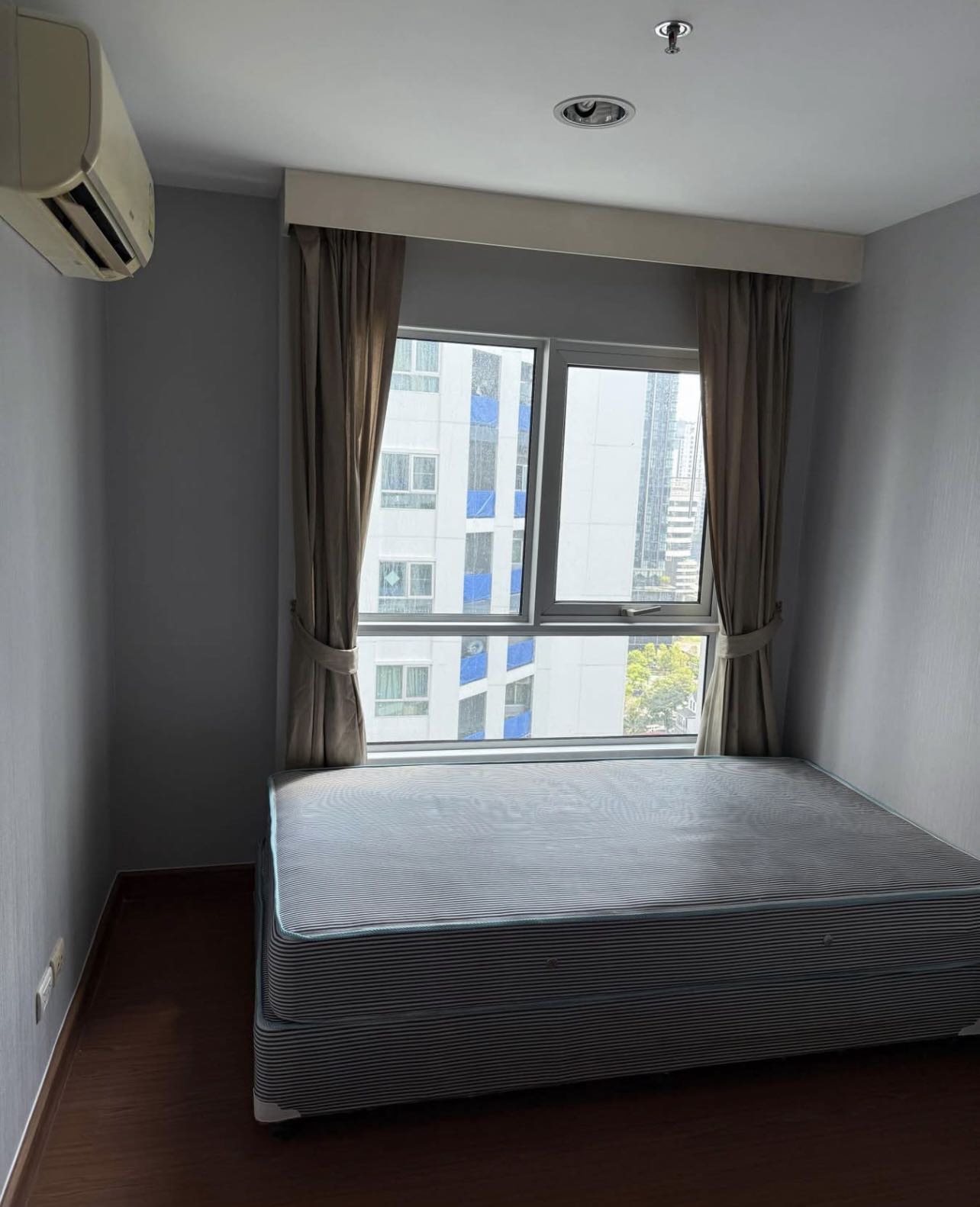 Belle Grand Rama 9