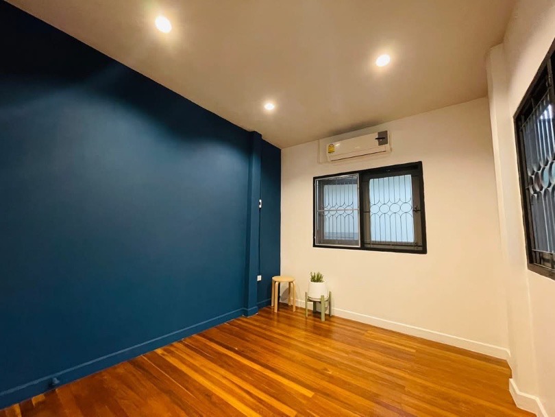 暖武里独栋别墅