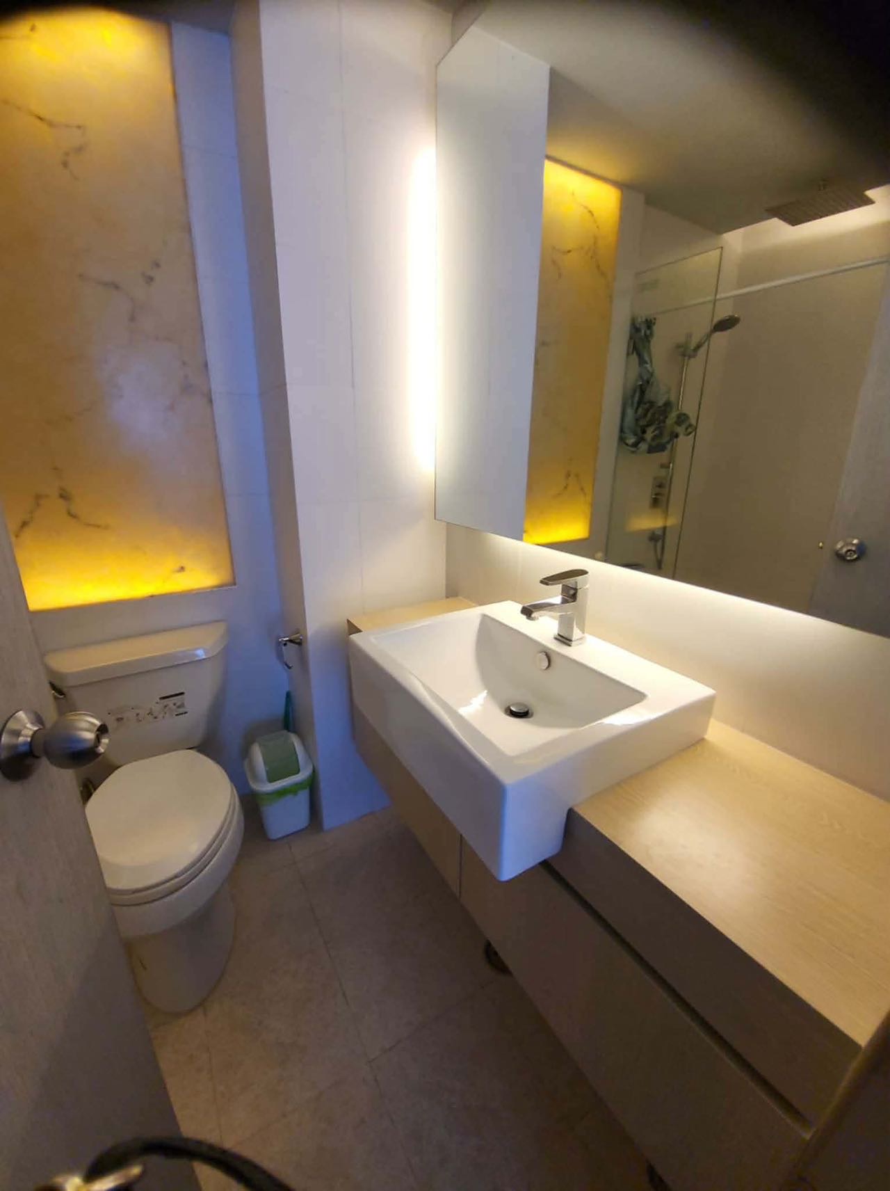 Atlantis Condo Resort 