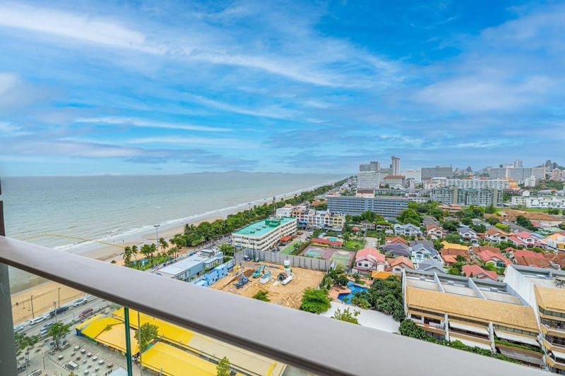 Copacabana Jomtien Beach Condo