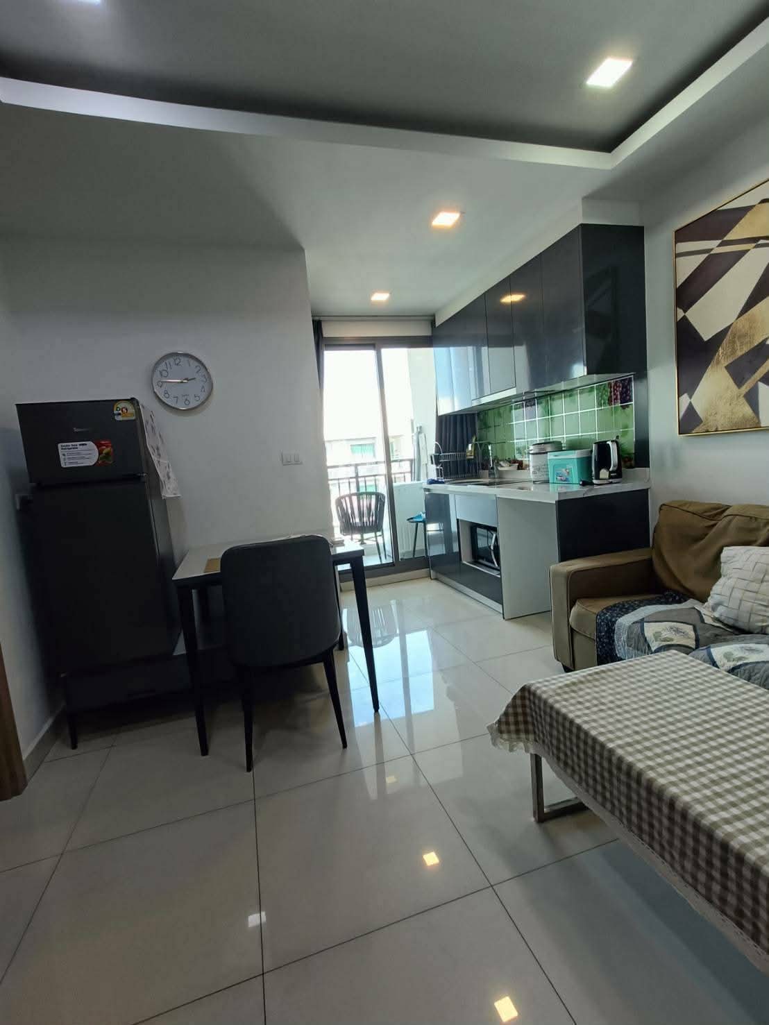 Arcadia Beach Continental