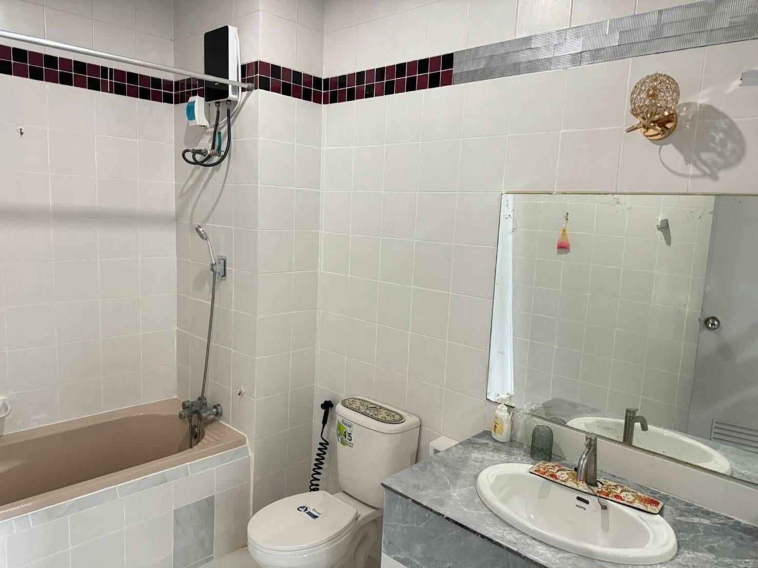 Chateau Dale Residence