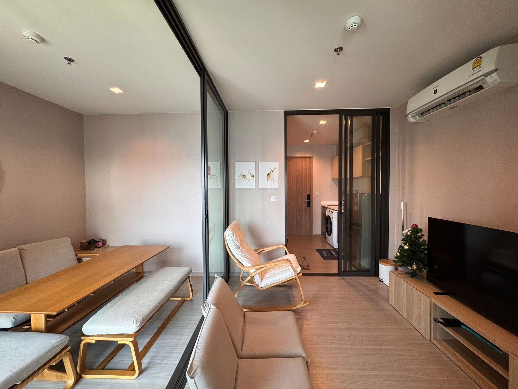 Life Sathon Sierra