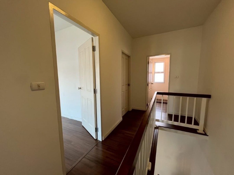 Town Plus Pracha Uthit