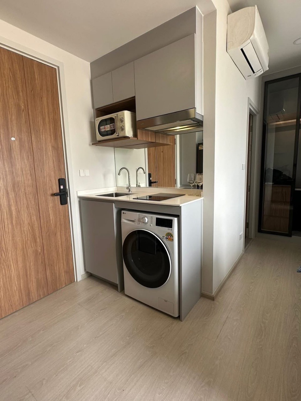 Nue Riverest Ratburana