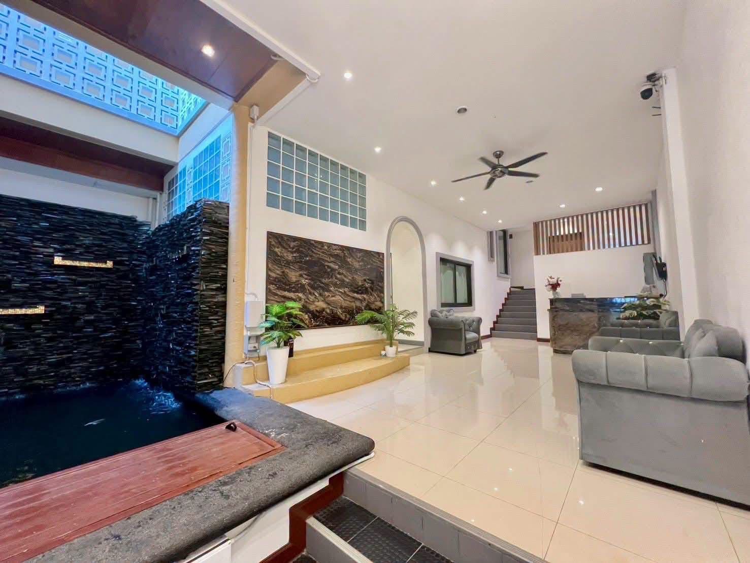 Pe Mai House