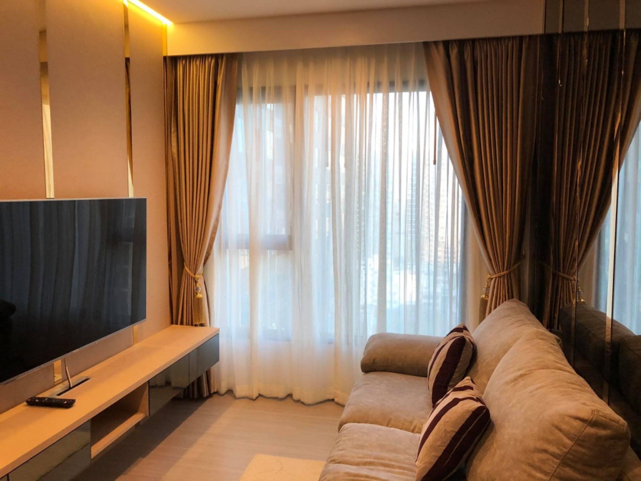 Life Asoke Rama 9-A