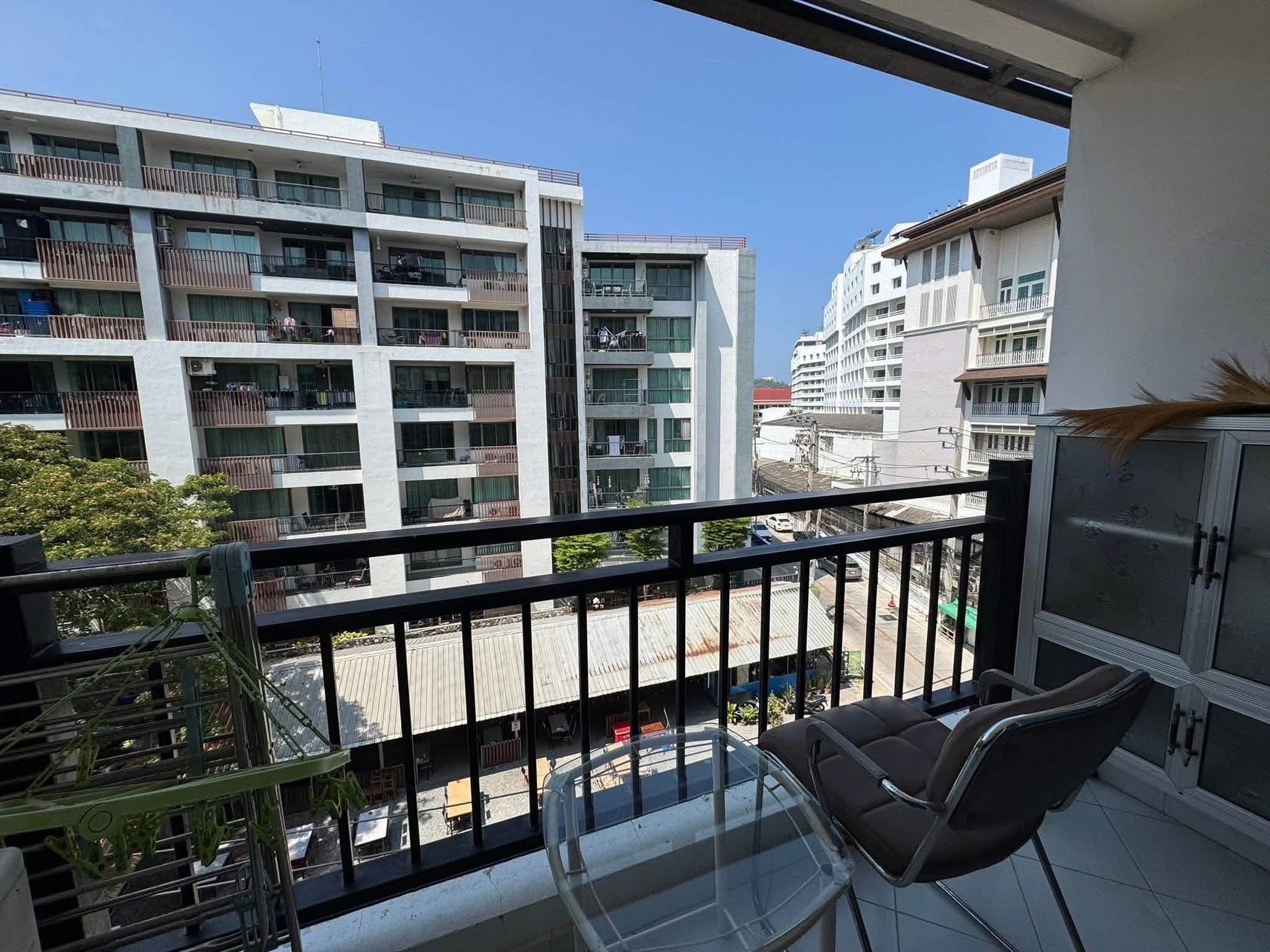 Centara Avenue Residence 