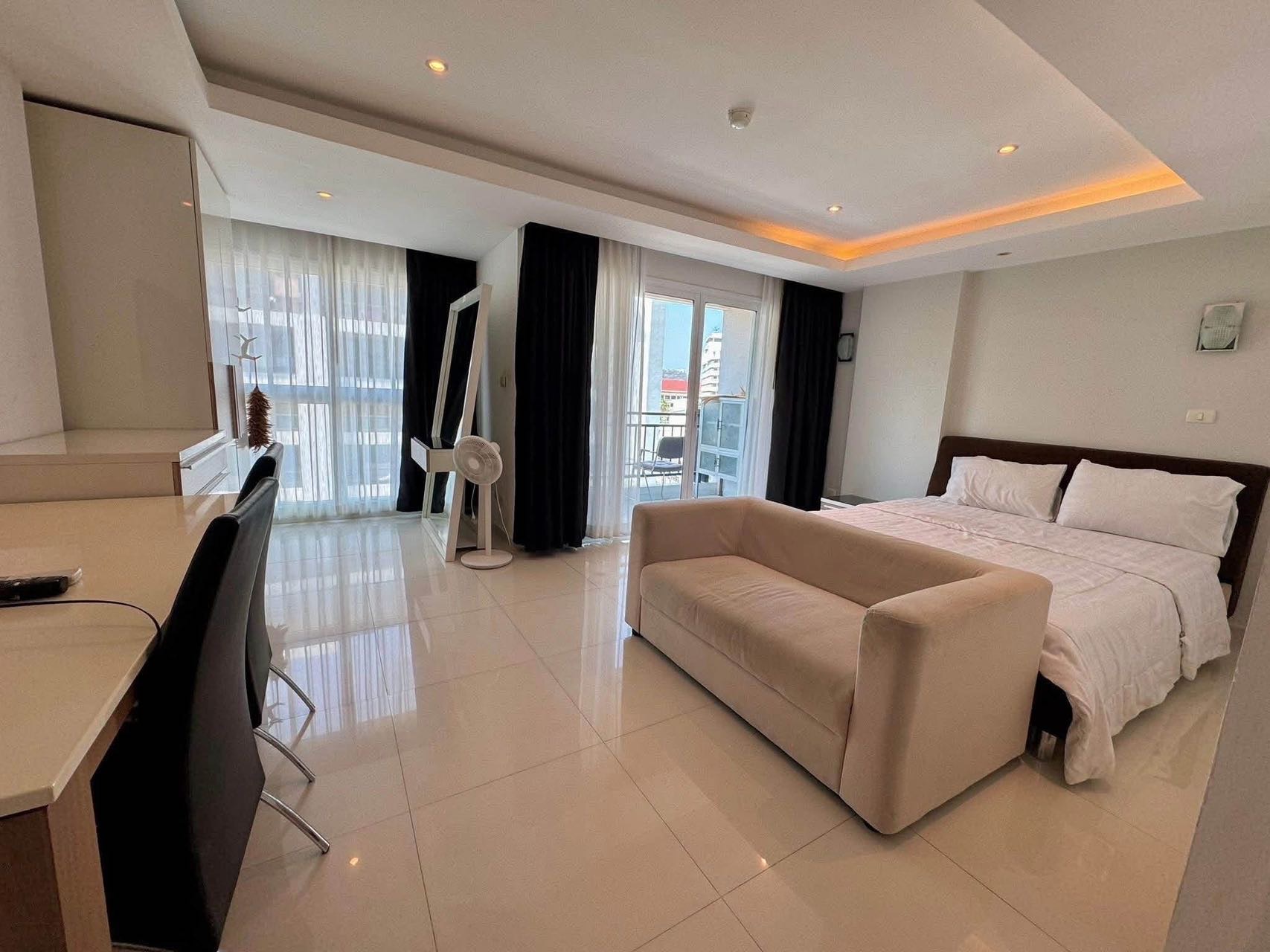 Centara Avenue Residence 